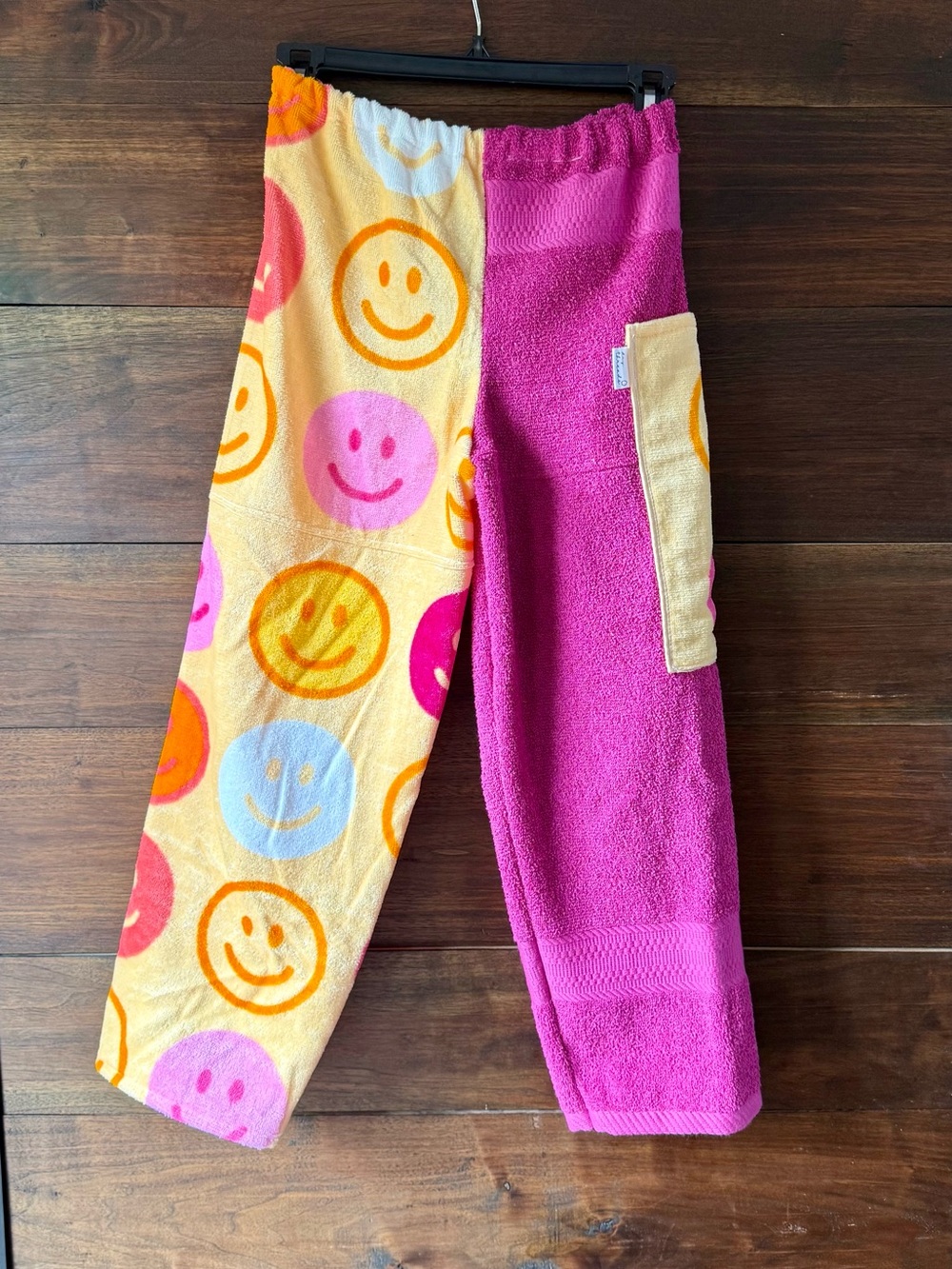 Towel pants pink smiles - Picture 2 of 4